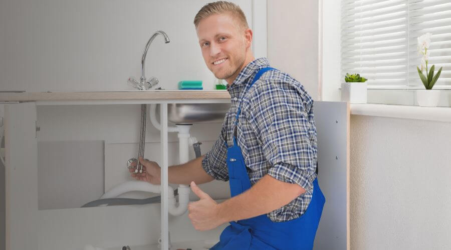 Professional Tankless Water Heater Installation in Doss, TX